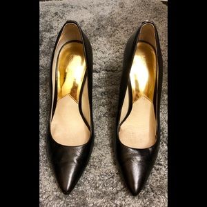 Michael Kors Black heals